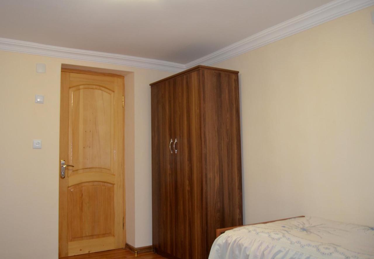Nunu'S Guesthouse Tskaltubo Εξωτερικό φωτογραφία