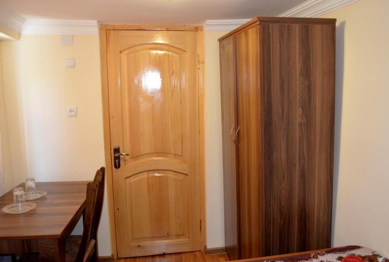 Nunu'S Guesthouse Tskaltubo Εξωτερικό φωτογραφία
